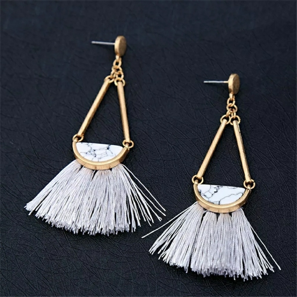 🔸Last Pair🔸Boho Tassel Earrings - Picture 3 of 3